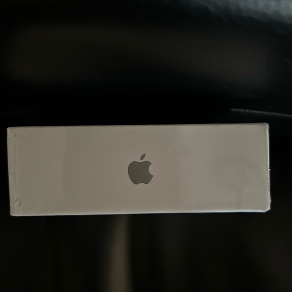 AirPods Wireless 🛜 Charging Case 🍎 - Picture 5 of 10